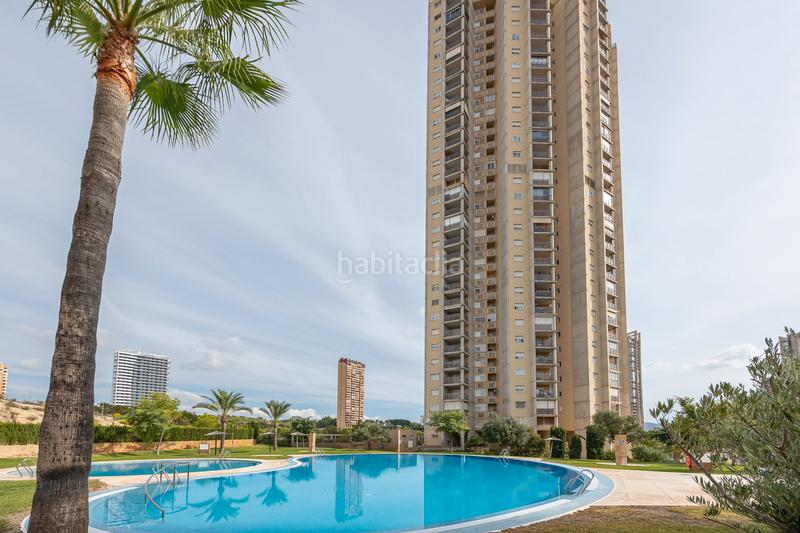 Foto 4bccf7d7-1e85-4076-992f-5e36c6e2ee83. Apartament amb piscina a Via Parque Benidorm