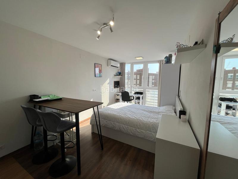 Foto 17f5acdd-7d0e-4c0f-97c0-2f17296e330b. Estudi amb piscina a Juzgados - Plaza de Toros Benidorm