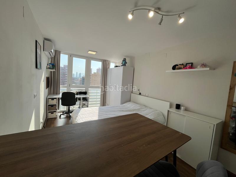 Foto b10f2fd5-c98f-4d99-b648-54c6d6ef8554. Estudi amb piscina a Juzgados - Plaza de Toros Benidorm