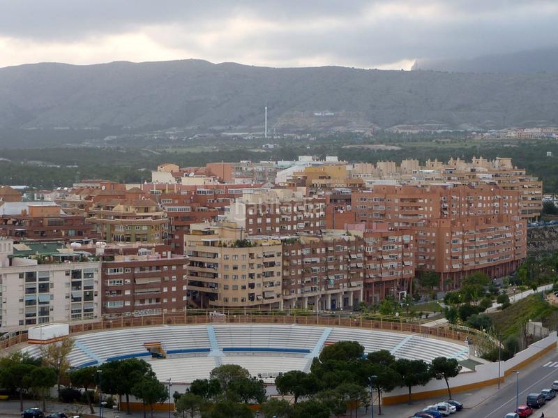 Foto b867f210-6a64-4ac7-b2d7-e9b831a9625e. Monolocale con piscina in Juzgados - Plaza de Toros Benidorm