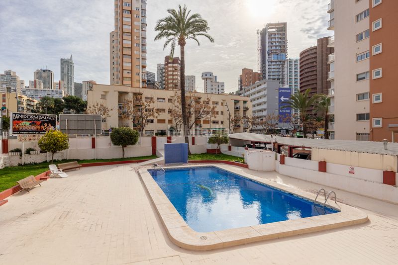 Foto f550fcc0-49ba-4199-94a2-3cd4167831b8. Apartament amb piscina a Rincón Bajo Benidorm