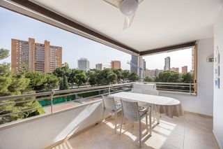 Etagenwohnung en Playa Poniente. Piso 3 dorm 2 ba�os con garaje en zona coblanca