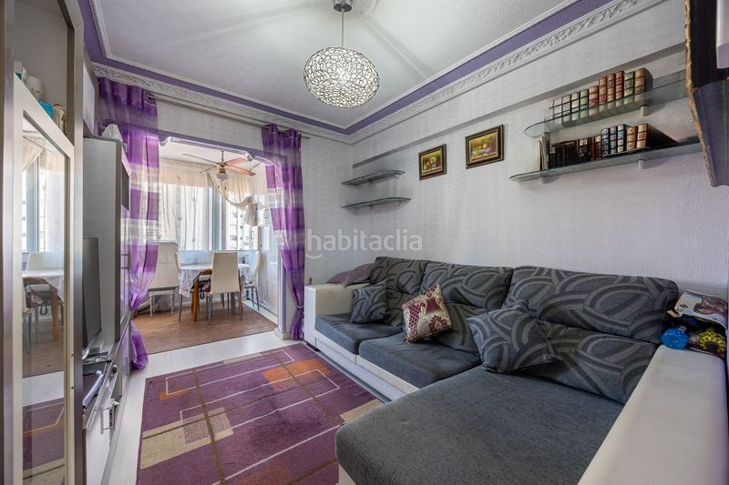 Foto b625cf90-1c91-4be7-a70b-7d667730e28d. Apartament amb piscina a Levante Alto Benidorm