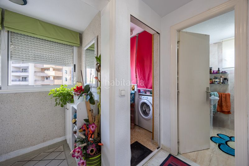 Foto c14bdfe4-fa72-429e-8bab-d88aaa140f00. Apartament amb piscina a Levante Alto Benidorm