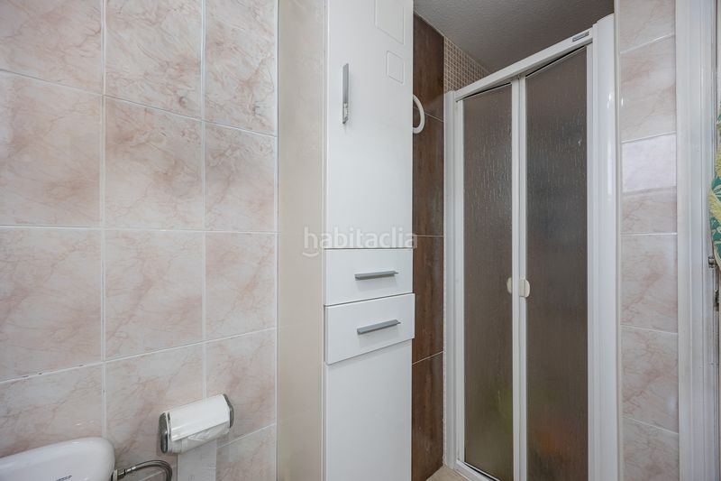 Foto d481fdd8-c60b-4be0-b062-ff66d85478cb. Apartament amb piscina a Levante Alto Benidorm