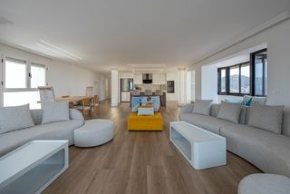 Etagenwohnung in Levante Alto. Espectacular piso de 4 dorm con vistas panorámicas a benidorm!!