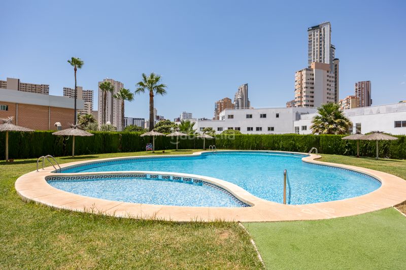 Foto 8db5075b-66d5-4d06-af8b-82da4d515381. Apartament amb piscina a Rincón Bajo Benidorm