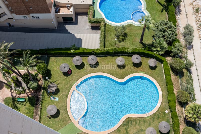 Foto bc74b0d0-2b55-42cf-a8bb-b37b6b9ba989. Apartament amb piscina a Rincón Bajo Benidorm
