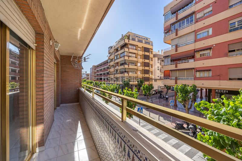 Foto 4b3f37d6-129f-4b65-9ee5-f5851f628125. Pis a Colonia Madrid Benidorm