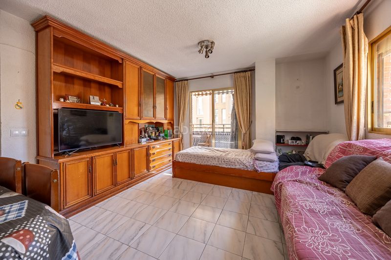 Foto 9504ea7b-8942-4338-83fe-202c7304aa86. Pis a Colonia Madrid Benidorm