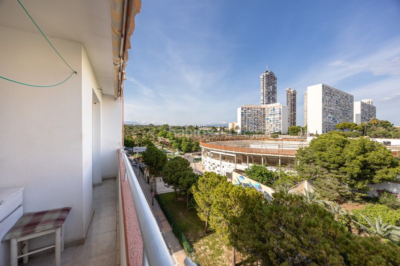 Foto 49da2f90-1516-4d49-a483-6e3eeb265f74. Pis a Colonia Madrid Benidorm