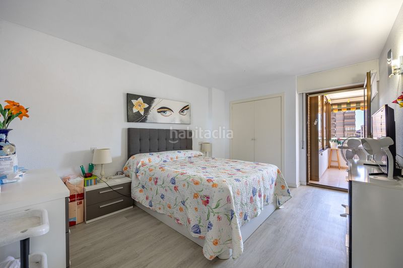Foto dea877bd-0e40-43ae-8818-e78ebddeee22. Pis amb piscina a Playa Poniente Benidorm