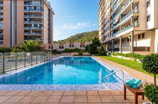 Piccolo appartamento in Mirador de la Cala-Benimar. Piso de revista con terraza en la cala de villajoyosa , cerca de