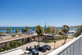 Apartament en Platja de Vila Joiosa. Apto en 1� l�nea de playa frente al club n�utico en villajoyosa