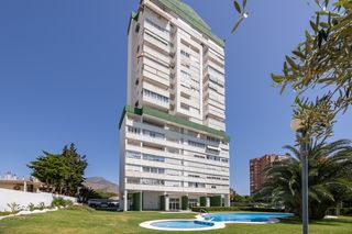 Pis en Cala Finestrat. Apartamento amplio en cala de benidorm