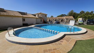 Casa adossada a La Alberca. Bungalow 1 dorm en urb de polop, piscina comunitaria y parcela