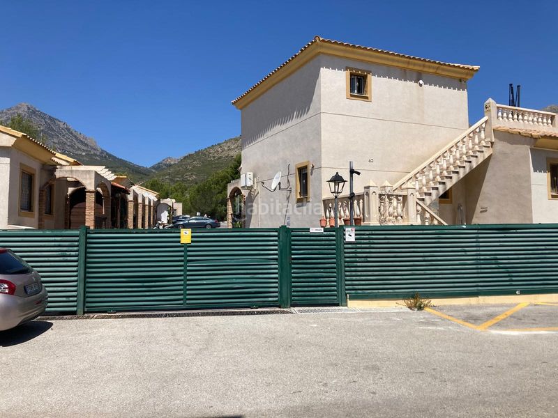 Foto aebb231f-8dc2-4cef-a36f-de010fb8ef17. Casa adossada amb piscina a La Alberca Polop