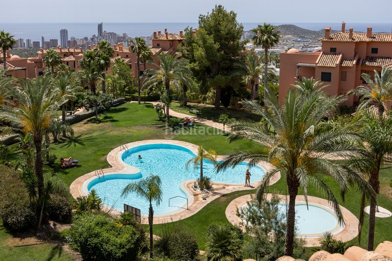 Foto bfd830a6-d720-4ceb-8535-cf14ba79eea2. Àtic amb piscina a Golf Bahía Finestrat