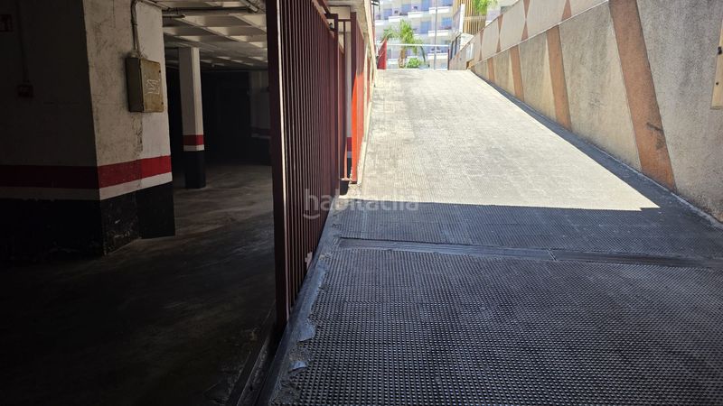 Foto 10f07eff-201c-4828-a72b-b14c2d095548. Aparcament cotxe a Playa Levante Benidorm