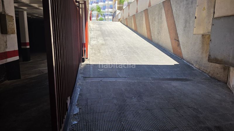 Foto 6d35b035-04ce-4fdc-bdcb-d8430073907e. Aparcament cotxe a Playa Levante Benidorm