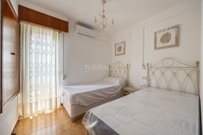 Foto b32eeadf-09ac-4bcb-a43f-3ed750d7250e. Casa adossada amb piscina a Rincón Bajo Benidorm