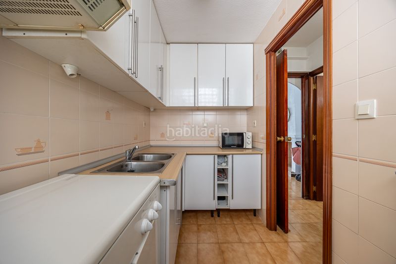 Foto d8a9c438-d453-4b1d-95c8-493a7dfe4771. Casa adossada amb piscina a Rincón Bajo Benidorm