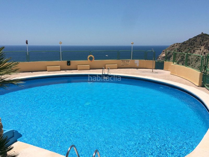Foto 459f79fe-d258-4051-836c-f97925f46a43. Pis amb piscina a Playa Poniente Benidorm