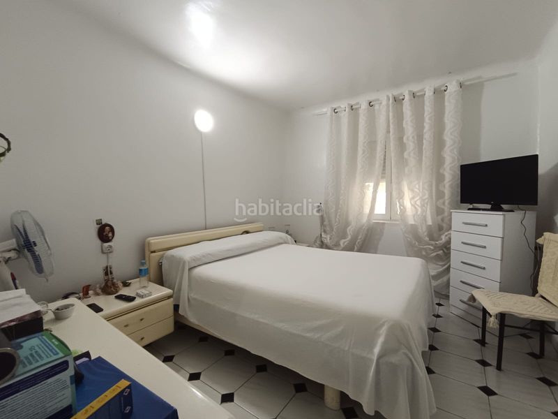 Foto cae7700b-b69b-4510-83d4-7e9e5b22b072. Casa a Colonia Madrid Benidorm