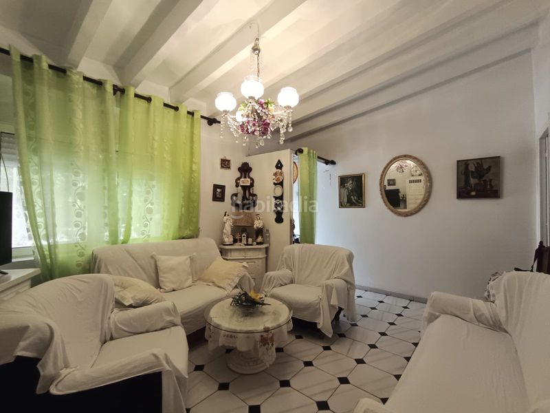 Foto d87bdf5d-fc43-4f1d-a56e-748898f552c7. Casa a Colonia Madrid Benidorm