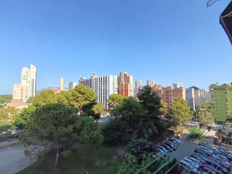 Foto 76bbf94e-a212-4834-a3a5-fe67c96cafdc. Apartament amb piscina a Juzgados - Plaza de Toros Benidorm
