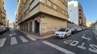Local Comercial en Centro Urbano