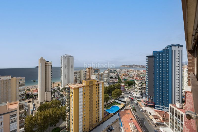 Foto e5c14be5-ad89-49ea-b1ee-657fe6e276b2. Àtic amb piscina a Playa Levante Benidorm