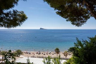 Appartamento in Playa Poniente. Fantástico apartamento en primera línea de playa de poniente, co