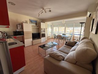 Etagenwohnung in Playa Poniente. Piso reformado en playa de poniente