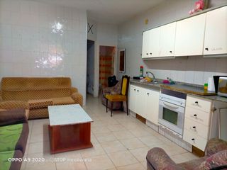 Casa a Avenida Alemania-Italia. Casa con amplias posibilidades de personalización