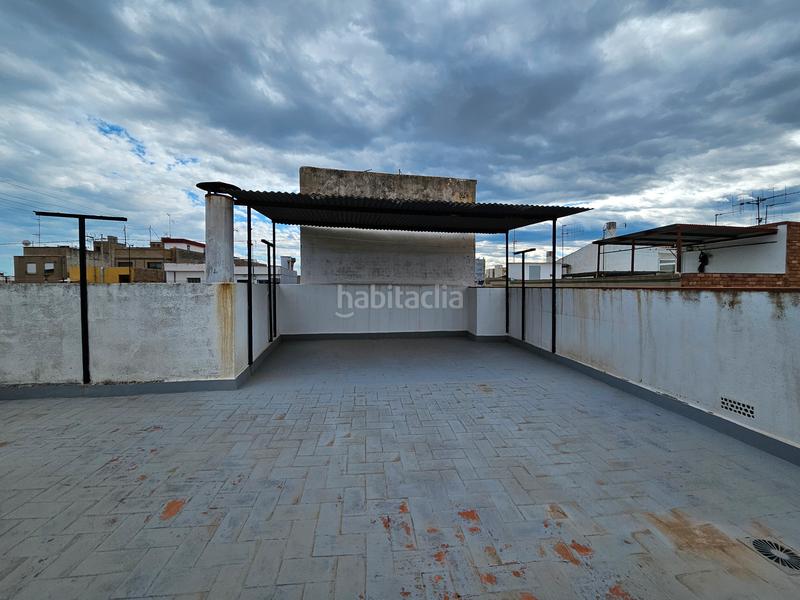 Foto ede41dec-f6bf-4749-82f4-201b12f9d5e3. Haus mit kamin heizung parking in Centro Villarreal / Vila - real