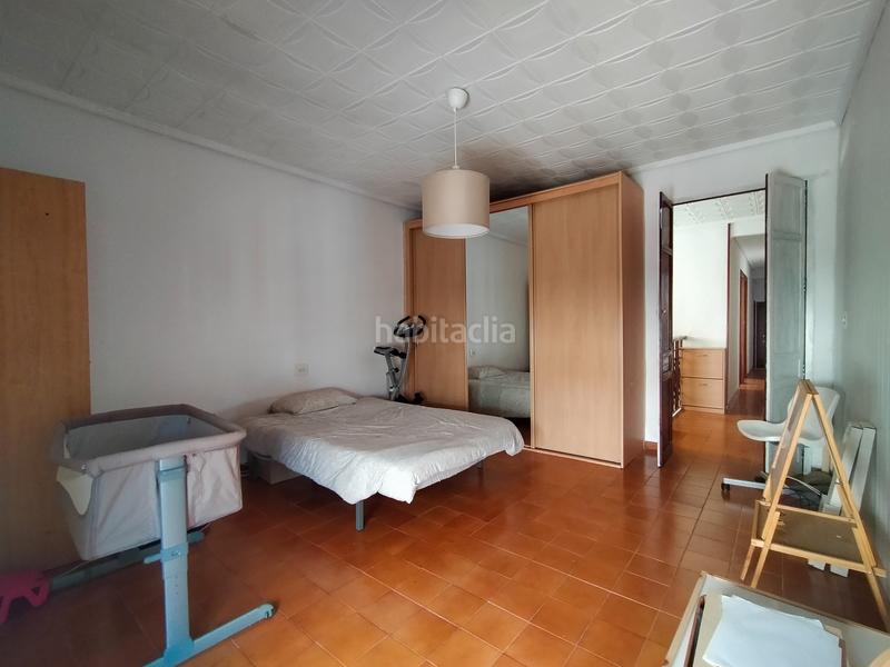 Foto bfbf48f8-4676-4baf-8dd1-af2f68fb5548. Casa amb xemeneia calefacció aparcament a Avenida Alemania-Italia Villarreal / Vila - real