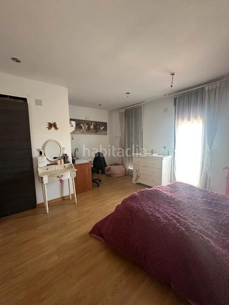 Foto 3041f9c5-c8b7-41e8-8ab4-5f3c57c64093. Xalet amb xemeneia aparcament a Piscinas Villarreal / Vila - real