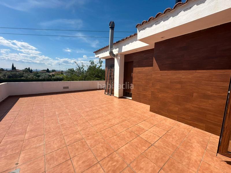 Foto 30f68d32-b8b7-4b4a-adde-fe1cf65c9020. Xalet amb xemeneia aparcament a Piscinas Villarreal / Vila - real