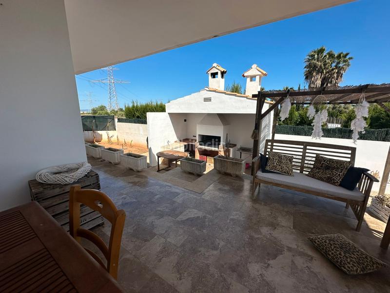 Foto cbe575b3-ff62-49e1-8b3a-e437ec76457d. Xalet amb xemeneia aparcament a Piscinas Villarreal / Vila - real