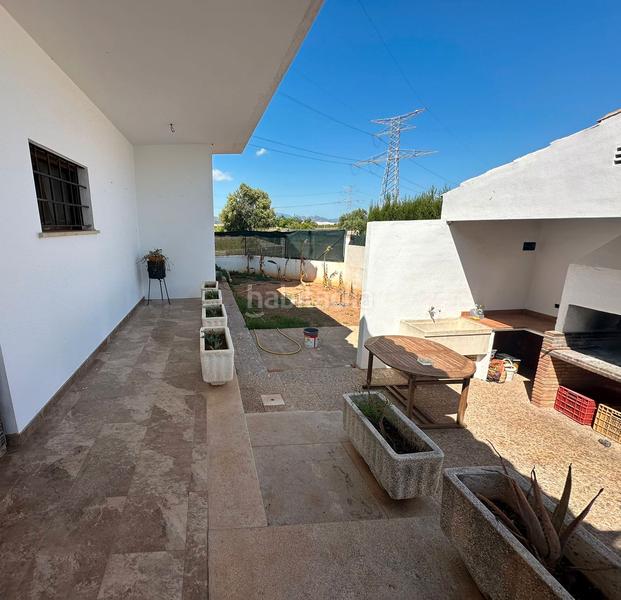 Foto d4683ee7-1605-4fd1-b502-4637a1b79d25. Xalet amb xemeneia aparcament a Piscinas Villarreal / Vila - real