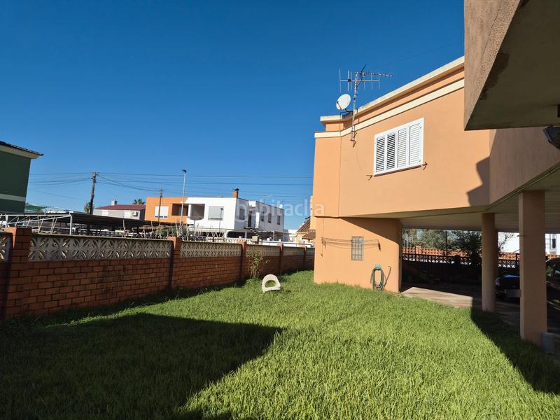 Foto 3e39dbe5-ae06-445e-936d-d2ac94c2dc8a. Chalet mit kamin parking in Playa Burriana