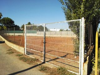 Finca rústica a Madrigal. Parcela vallada en assagador