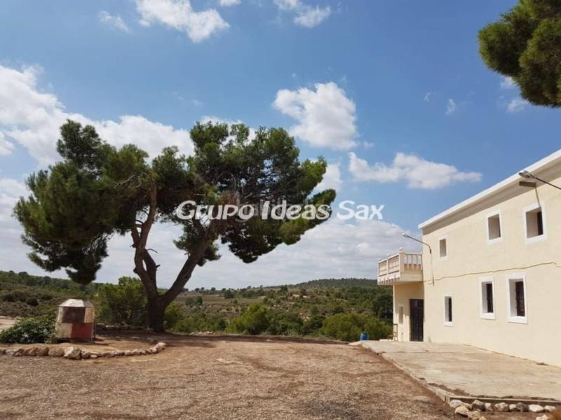 Foto cd3aa4aa-87f9-4f7a-ab92-b5de78056b0f. Finca rústica a Yecla