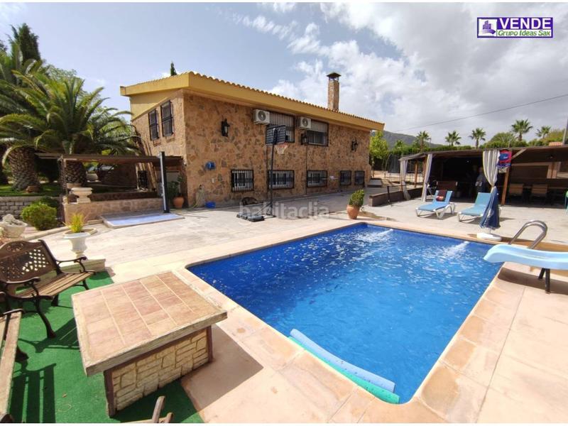 Foto 6c4f53e1-7784-4dea-a765-7c50778be08a. Casale con parcheggio in Sax