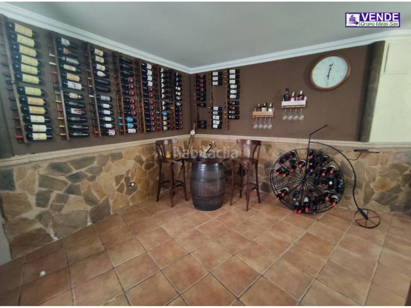 Foto df46e765-8d43-4ce4-b732-4aa7830c1b37. Casale con parcheggio in Sax