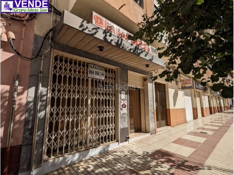 Foto ac03e390-2fd3-4212-b30d-2df4a53be932. Local commercial dans Sax