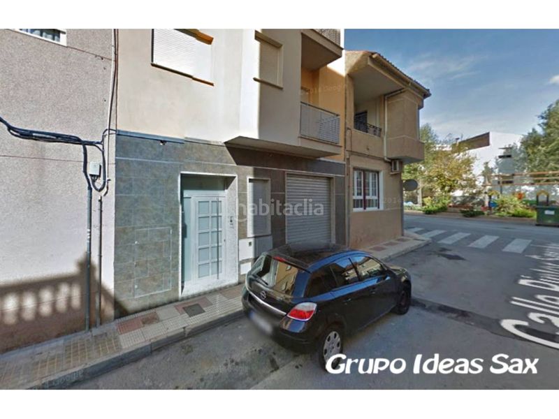 Foto 6375f9ca-02d7-463c-8ba9-4ee90e0e47b3. Rent business premise in Sax