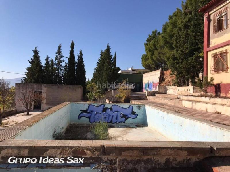 Foto 85ec1e69-d03e-44e2-a7e7-5948bd63d8b1. Masia a Salinas