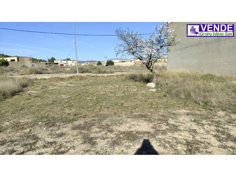 Foto 3233acfa-1939-4e98-b078-324104884313. Wohngrundstück in Sax